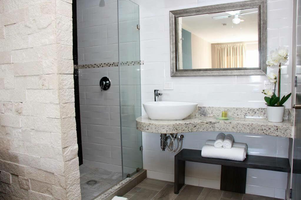 Bfh Attraction Deluxe Hotel Playa del Carmen Dış mekan fotoğraf