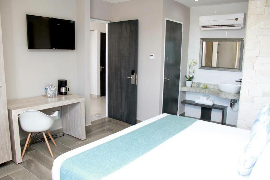 Bfh Attraction Deluxe Hotel Playa del Carmen Dış mekan fotoğraf